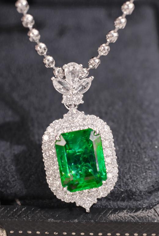 2ct 祖母绿吊坠 商品图0