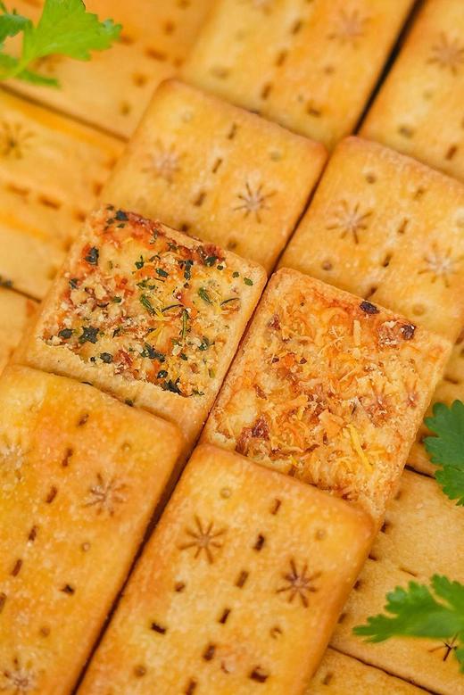 【一方云拾双层脆饼干】🌟香菜牛肉馅饼干！🌟芝士培根馅饼干！咸香系饼干好吃！双层薄脆！♥️居然有肉松夹心！ 商品图9