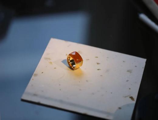 红翡宽金戒指 商品图0