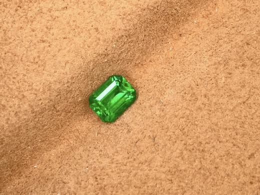 0.59ct 祖母绿裸石 商品图0