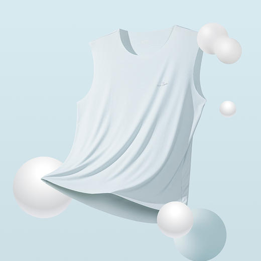 柒牌男士背心夏季凉感冰丝无痕内搭打底抑菌透气运动跨栏无袖上衣	124F70140 商品图1