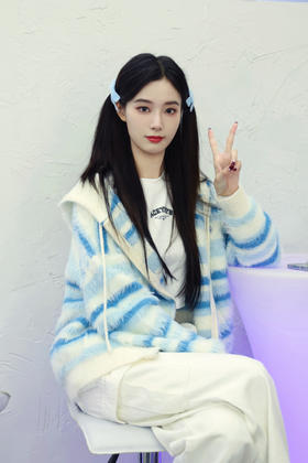 【徐艺洋同款】YKYB潮牌针织衫冬季新款外套渐变条纹慵懒风宽松开衫毛衣连帽ins