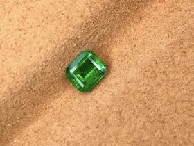 0.64ct 祖母绿裸石