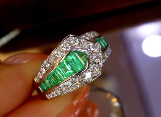 0.95ct 祖母绿戒指 商品图2