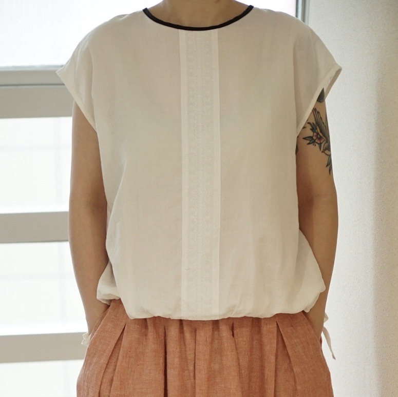 （4折）Gauze2色圆领上衣