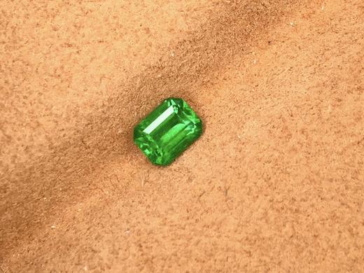 0.59ct 祖母绿裸石 商品图2