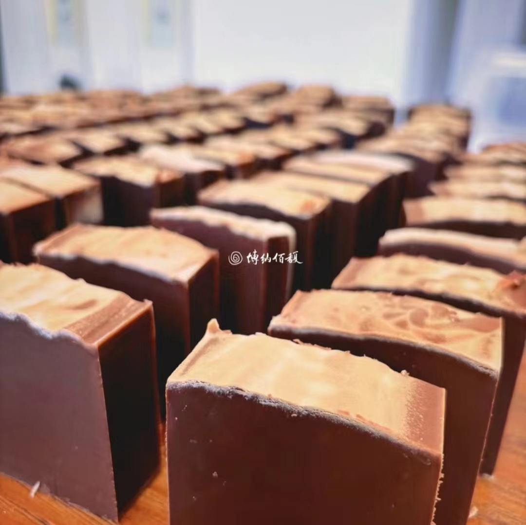 葡萄酒酿皂-酒泥皂｜洗澡、洗手、去角质