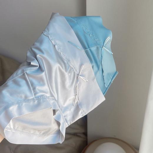 法式绸缎亲肤女士内裤 无痕裸感亲肤不夹pp 冰丝大码透气女士三角裤 商品图1