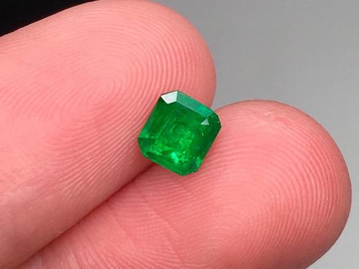 0.63ct 祖母绿裸石 商品图3