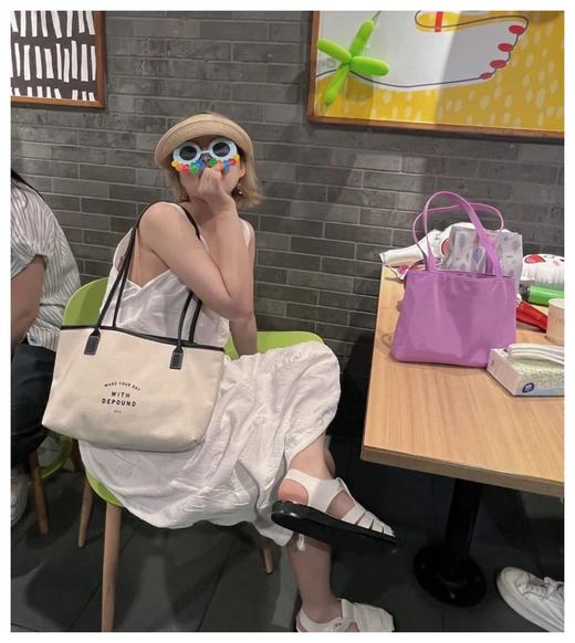 韩国小众牌𝐃𝐞𝐩𝐨𝐮𝐧𝐝纯元帆布包 尺寸33×11×18cm 手柄长36cm 商品图8