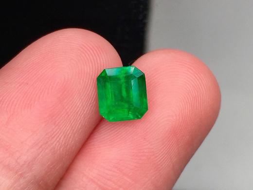 1.13ct 祖母绿裸石 商品图2