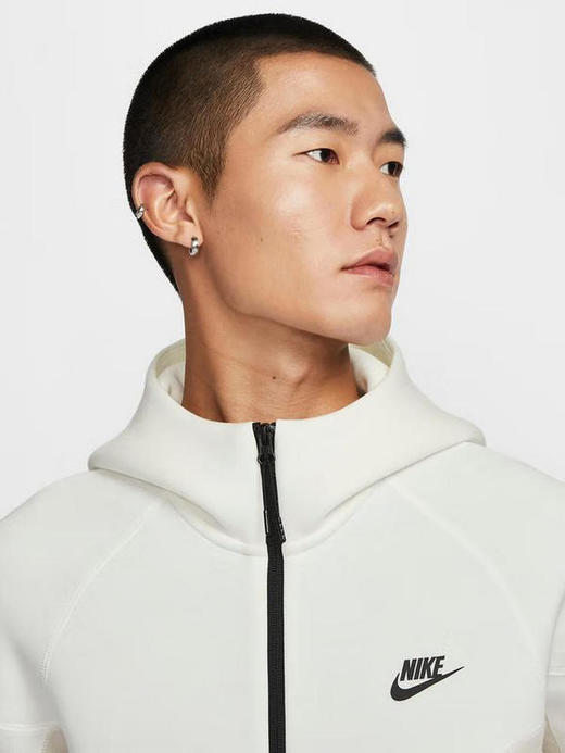 Nike/耐克外套男春新款宽松训练防风连帽针织运动夹克FB7922-104 商品图2