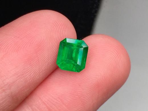1.13ct 祖母绿裸石 商品图3