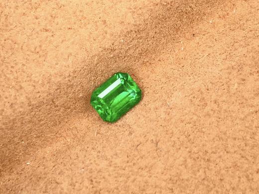 0.59ct 祖母绿裸石 商品图3