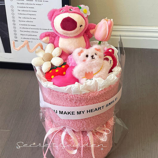 【缘来是你=礼袋+灯串】七夕情人节，毕业季，生日礼物。三丽鸥库洛米KT毛绒玩偶花束成品娃娃，童话般的浪漫。 商品图8