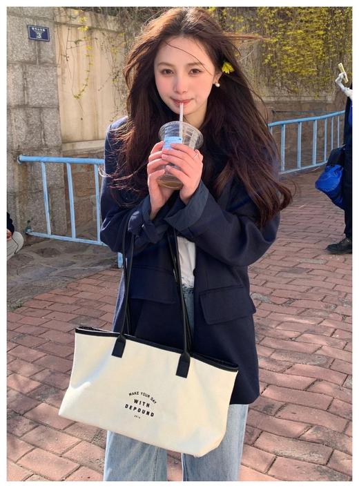 韩国小众牌𝐃𝐞𝐩𝐨𝐮𝐧𝐝纯元帆布包 尺寸33×11×18cm 手柄长36cm 商品图11