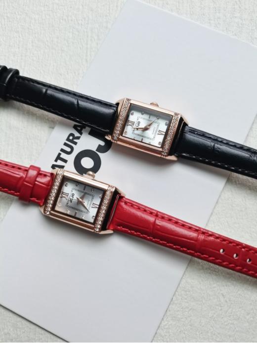 【七夕节礼物】1折起‼️ 美国设计师品牌NATURALLYJOJO罗马之光方形手表：🔺王府井百货、维多利亚、巴黎春天等均设专柜  🔺进口石英机芯，矿物质镜面 商品图5