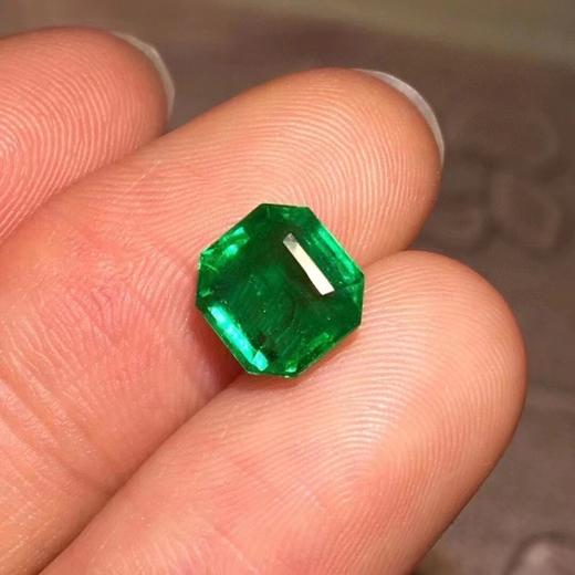 2.18ct 祖母绿裸石 商品图0