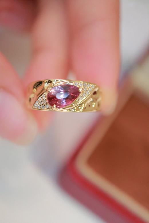 1.07ct 蓝宝石戒指 商品图2