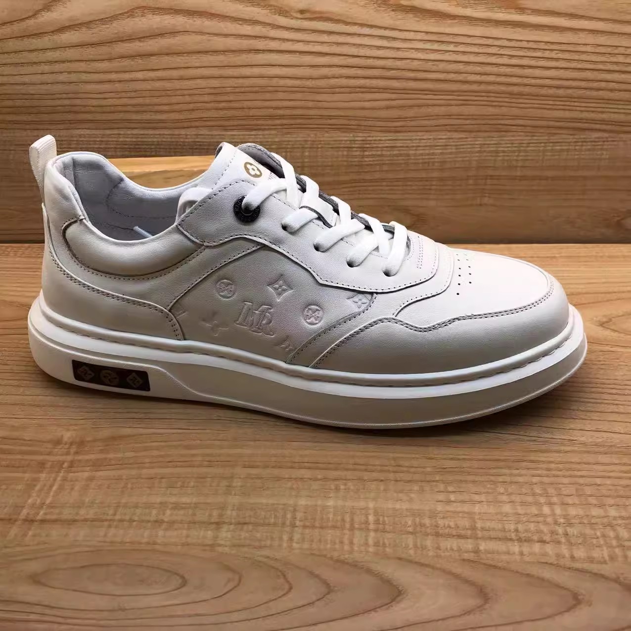 2023年春季新品潮流休闲韩版真皮男单鞋板鞋13157852