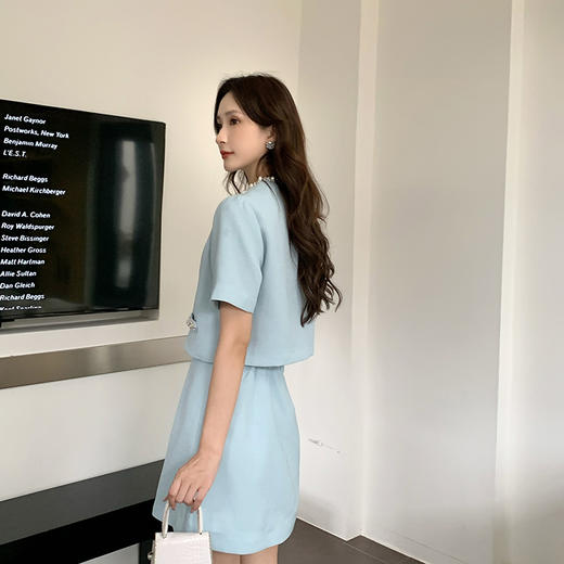 [奢姿轻奢系列]大码女装2025夏季钉珠减龄两件套胖妹妹开叉套装8942953484 商品图3