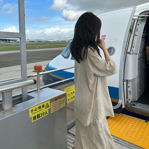 ROMI STUDIO“内外兼备” 棉麻基础百搭肌理感宽松v领中袖衬衣T3991 商品图1