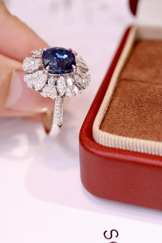 4.12ct 蓝宝石戒指 商品图6