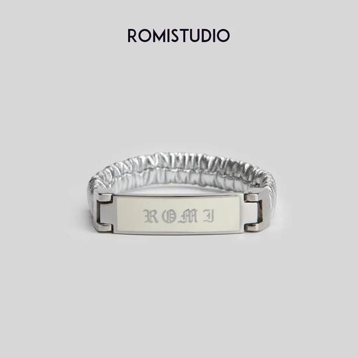 ROMI STUDIO 钛钢手链 “简约百搭”小众设计字母羊皮弹力手链S3553 商品图0