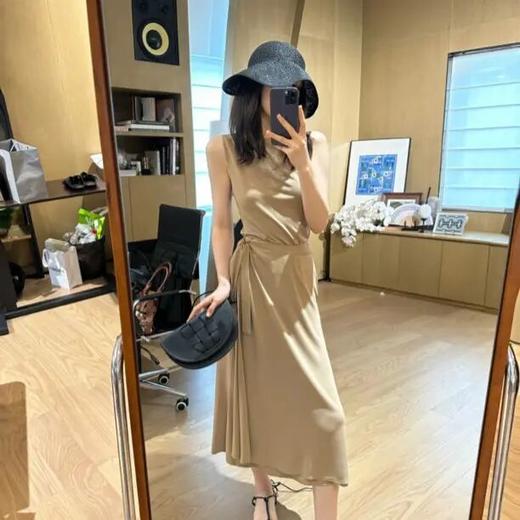 ROMI STUDIO“法式衣橱”系列简约弹力垂坠感一片式裹裙半裙Q3847 商品图3