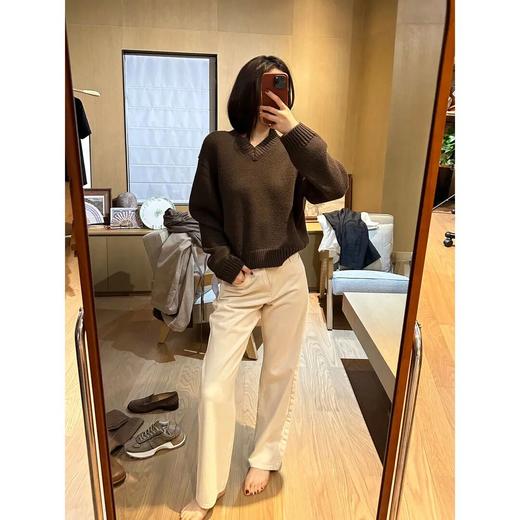 ROMI STUDIO“优雅过冬” 绵羊毛混纺腔调穿搭V领针织毛衣 23AWM318 商品图3