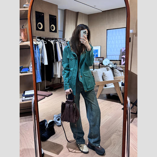 ROMI STUDIO”经典复古“100%棉细斜纹洗水宽松微垮牛仔裤23AWN1306 商品图4