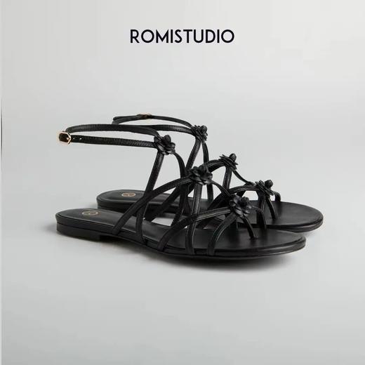 ROMI STUDIO 春夏新品法式气质平底细带山茶花夹趾露趾凉鞋 S3157 商品图1