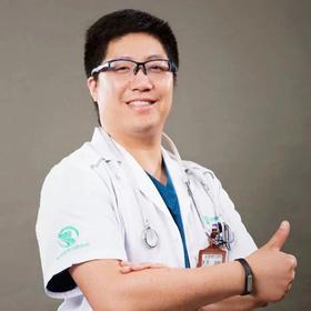  长江明星医生丨为了尽其所能减轻毛孩子们的病痛，他数十年深耕小动物眼专科诊疗 