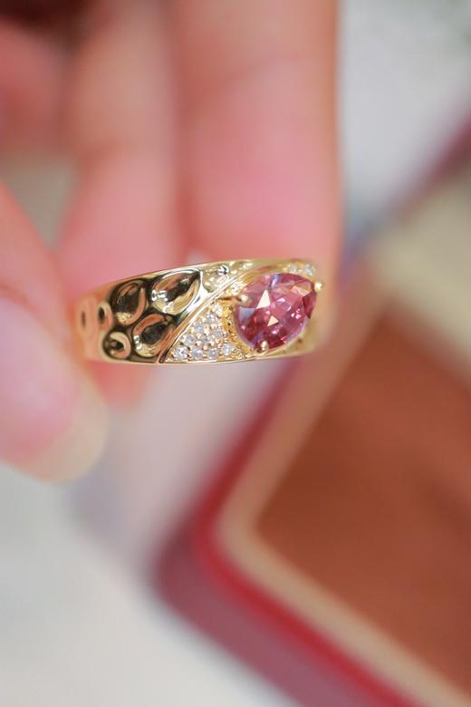 1.07ct 蓝宝石戒指 商品图3