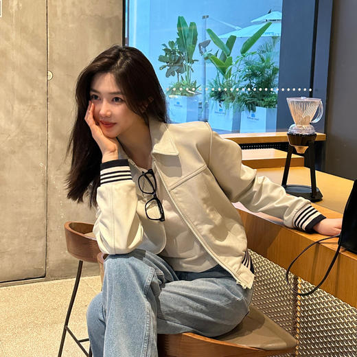 ROMI STUDIO“利落秋冬”时尚百搭翻领短款夹克皮衣外套 23AWW080【微瑕】 商品图0