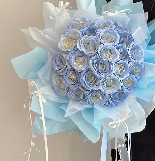 双向奔赴 碎冰蓝玫瑰 · 花束 商品图1