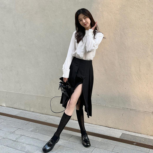 ROMI STUDIO 气质百搭显瘦侧开叉高腰百褶黑色半裙（送内衬） Q3228 商品图2