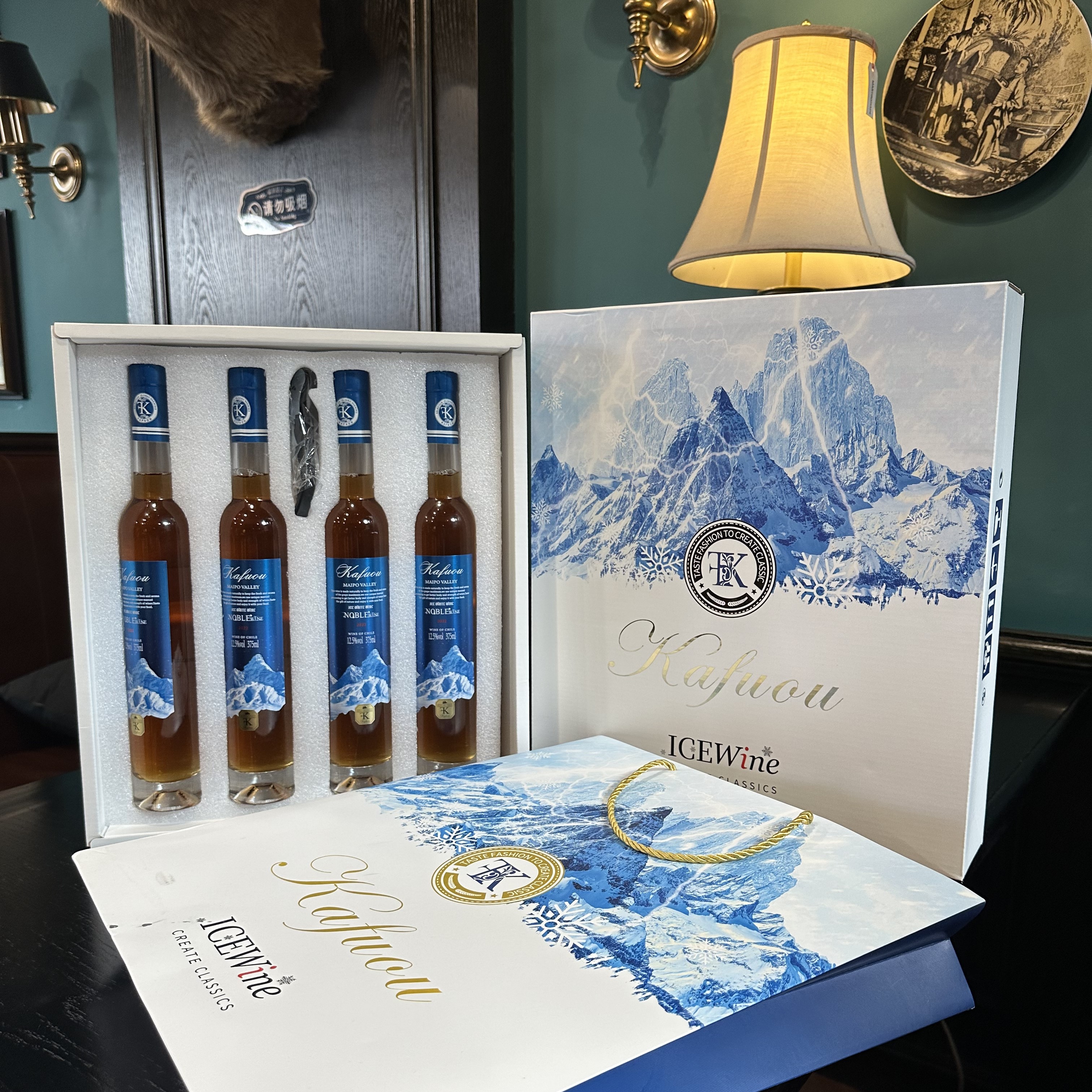 疯抢中！！【智利进口】KAFUOU冰白葡萄酒 冰镇口感更佳12.5%vol 375ml*4瓶 手提礼盒装送礼袋+海马刀