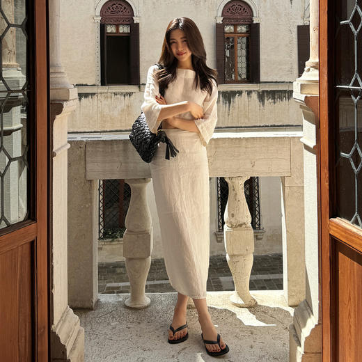 ROMI STUDIO“夏日浮想”100%亚麻纸皱感砂洗洗水直筒半裙 421X5114 商品图2