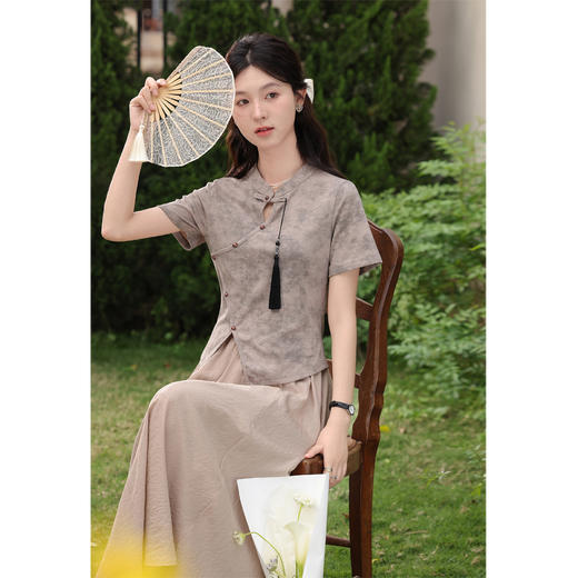 鹿向南 小个子「山河墨画」新中式正肩T恤女2024新款盘扣国风短袖DC01311+ 商品图1