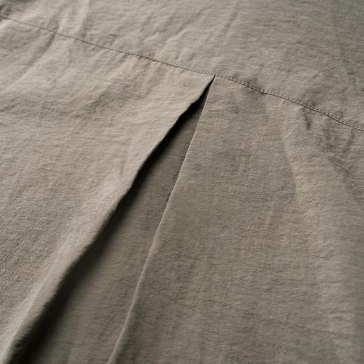 ROMI STUDIO “自然之下” 桑蚕丝褶皱纹路肌理感宽松衬衣 421C9035 商品图4