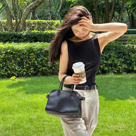 ROMI STUDIO【高品质】简约百搭纯色修身无袖一字领吊带背心T3187