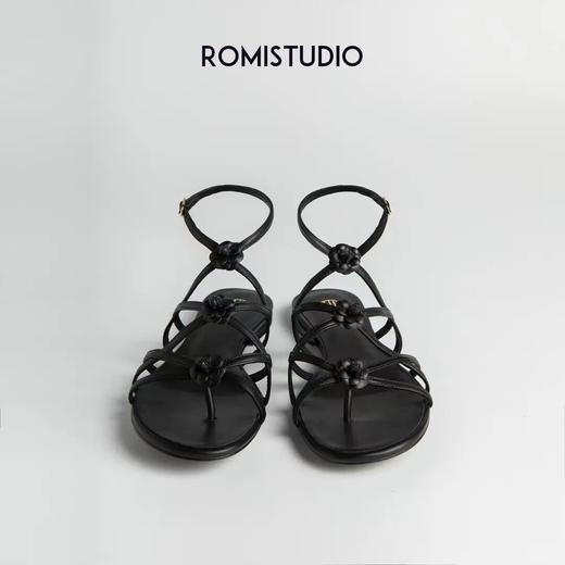 ROMI STUDIO 春夏新品法式气质平底细带山茶花夹趾露趾凉鞋 S3157 商品图2