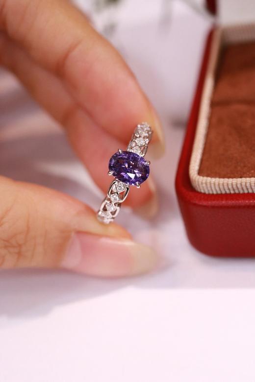 1.07ct 蓝宝石戒指 商品图1