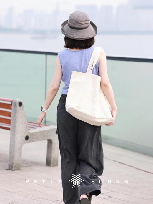 PETIT SCHAN小闪 CLO#007 Magic Pocket II 魔法斗篷 重磅牦牛绒设计款不对称斗篷式背心裙 商品图4