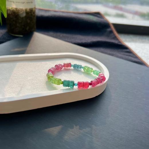 17.56g 8mm 雕刻碧玺手链 商品图3