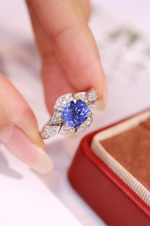 2.09ct 蓝宝石戒指 商品图1
