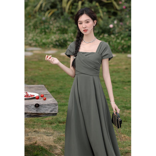 鹿向南 小个子「莫奈花园」法式气质连衣裙女款2024夏季方领收腰长裙 商品图2