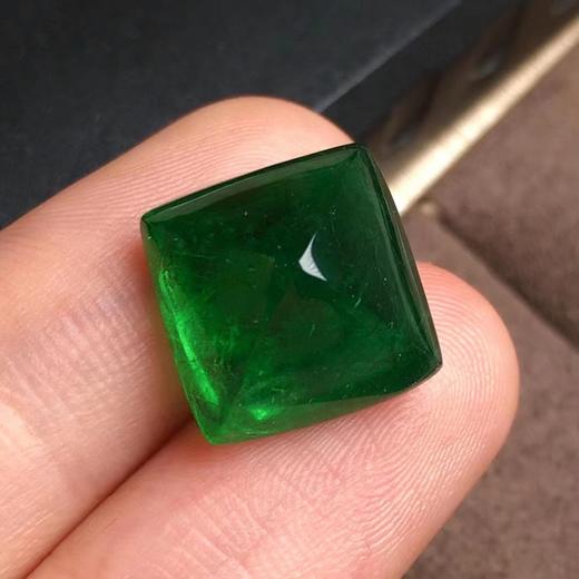 12.56ct 祖母绿裸石 商品图0