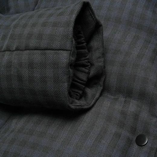 ROMI STUDIO“经典升级”90白鹅绒百搭立领黑色格纹羽绒服 23AWW815 商品图3